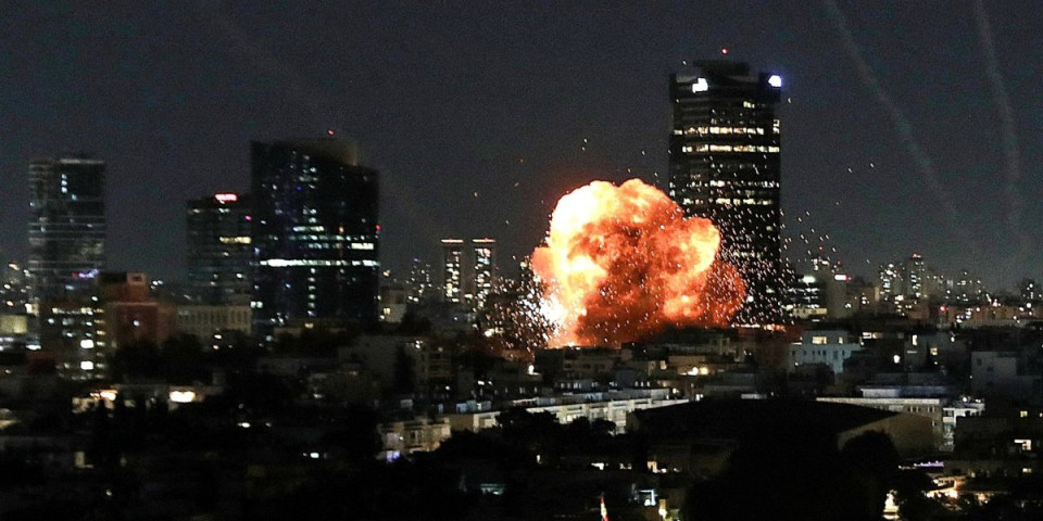 Gori Bliski istok: Iran napao Tel Aviv, grad u plamenu, mnogo je ranjenih! Prelomna vest uzdrmala svet!