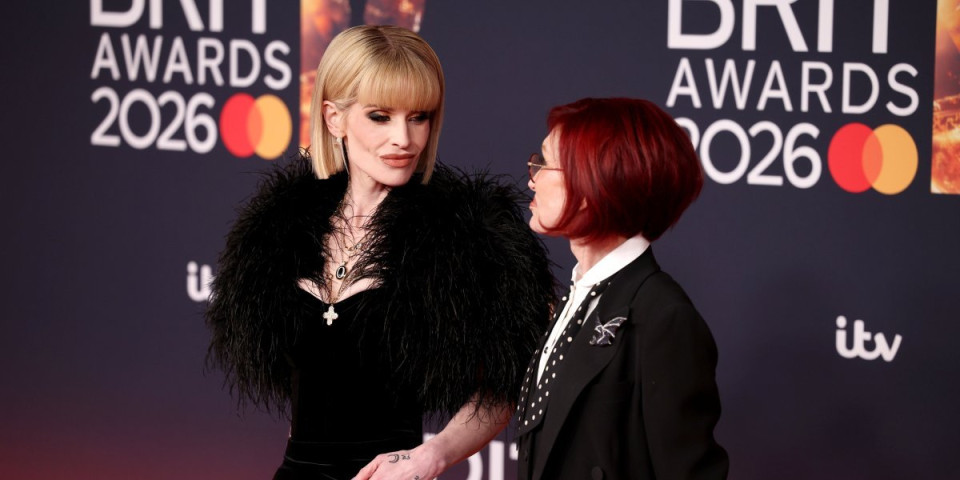 "Izgleda kao kostur" - Pevačica i ćerka legendarnog muzičara šokirala javnost svojim izgledom (FOTO/VIDEO)