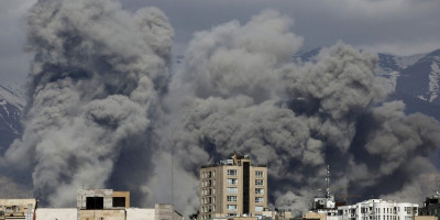 Zbog pogoršane bezbednosne situacije objavljeni su brojevi telefona ambasada Srbije kako bi građani koji se nalaze u ratom zahvaćenim državama Bliskog istoka mogli da dobiju tačne informacije i neophodnu konzularnu pomoć.