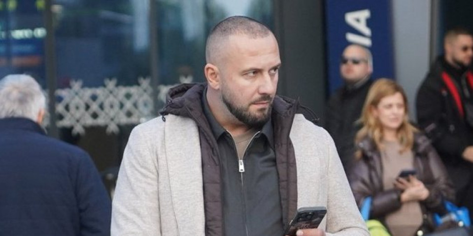 Dado Polumenta sa trudnom ženom i decom zarobljen na Maldivima: "Let nam je otkazan"