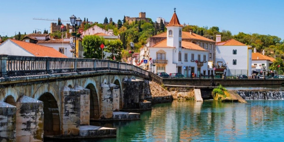 Grad templara koji osvaja na prvi pogled: Bajkovita arhitektura i tajni hodnici bez gužve i užurbanosti