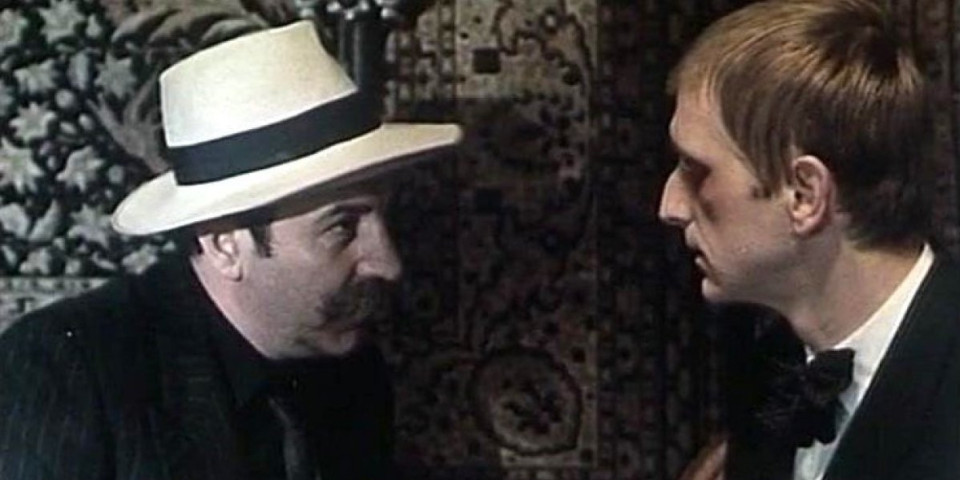 (FOTO) "Bolji život" i "Maratonci" imaju isti stolnjak: Fanovi otkrili neverovatan detalj