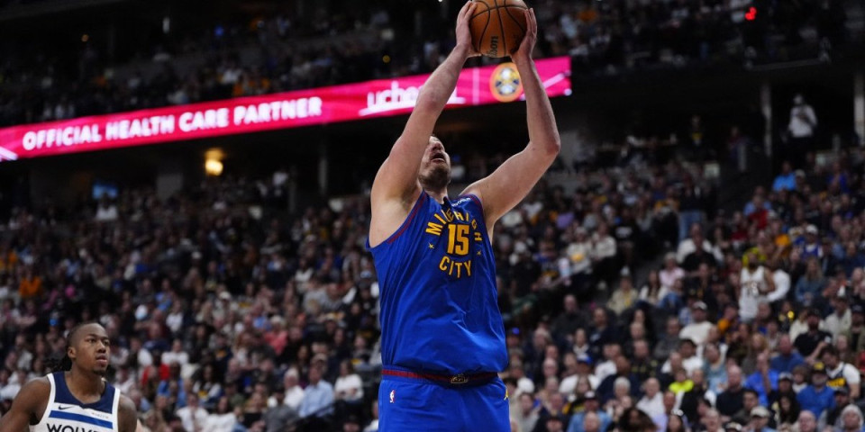 Proključala dvorana: Jokić je ovim potezom podigao navijače na noge (VIDEO)