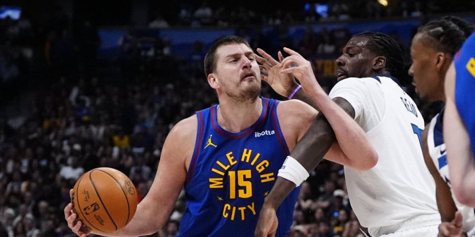 Nikola Jokić sve frapirao izjavom posle novog kraha Denvera: Ovo je poruka za saigrače