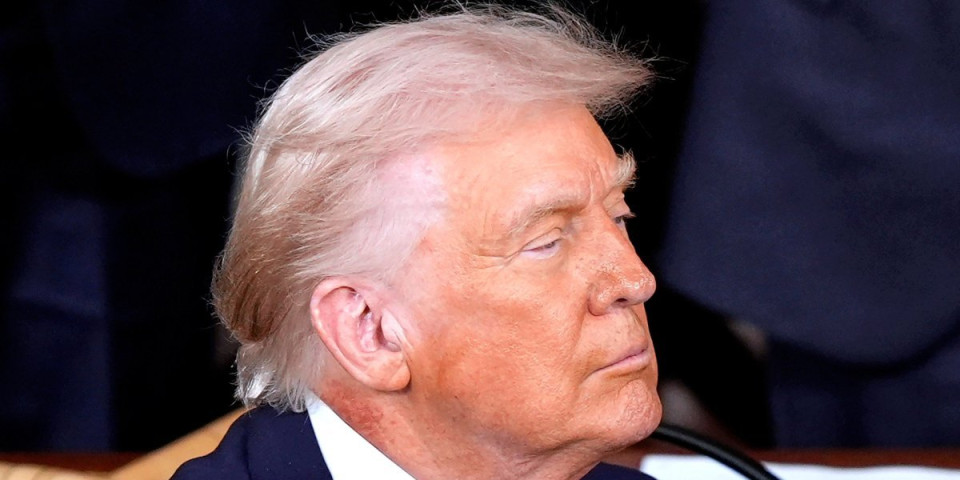 Tramp otima iransku naftu?! Šokantno priznanje američkog predsednika: Uzeli smo im more, sad im uzimamo i bogatstvo