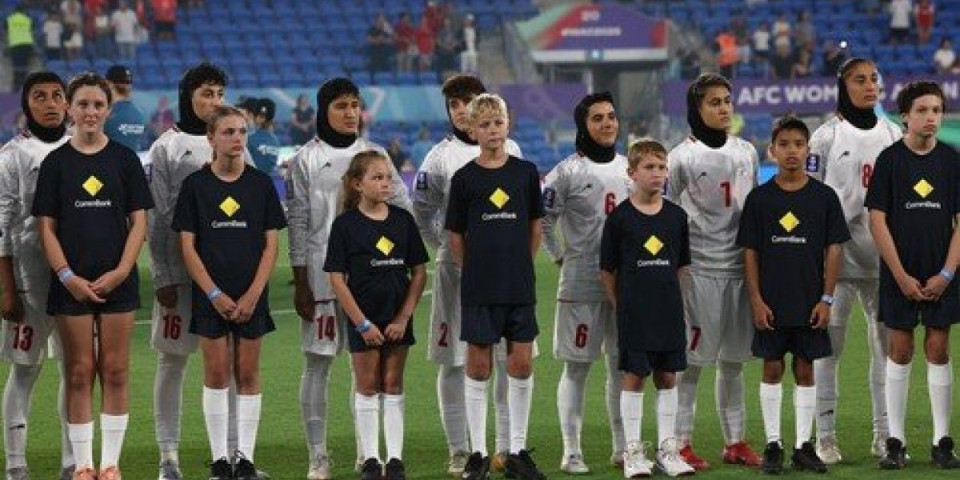 Iranke odbile da pevaju himnu - Scena obišla planetu (VIDEO)