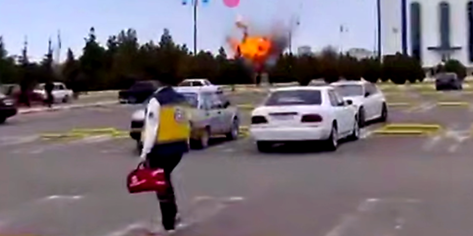 (VIDEO) Nove horor scene iz Azerbejdžana! Šta je ovo Iran bacio? Stravičan projektil se obrušio na aerodrom, hitno se oglasio Baku