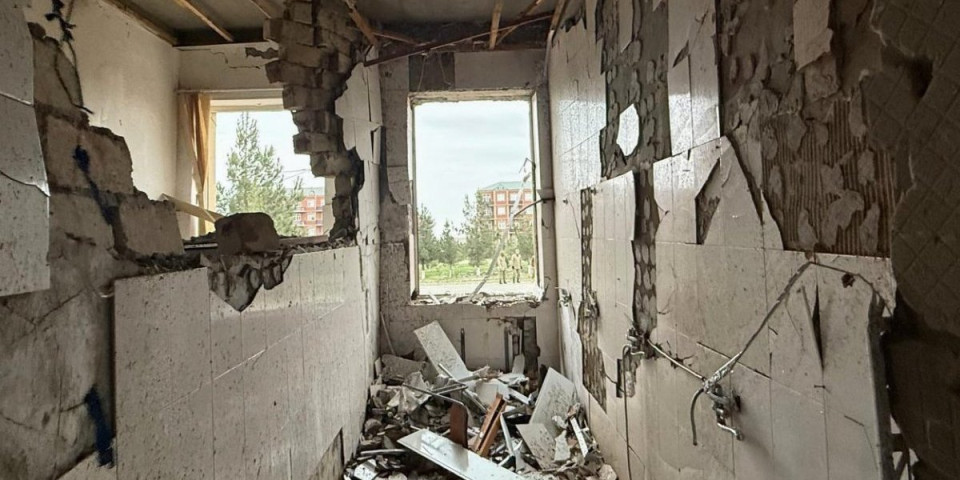 Prve slike razaranja koje lede krv: Iranske letelice spržile aerodrom, jedna pala tik uz školu! (FOTO)