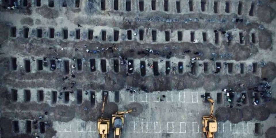 Svet zanemeo pred slikama iz Irana: Identifikovani piloti koji su bombardovali školu, sahranjeno 165 mališana!