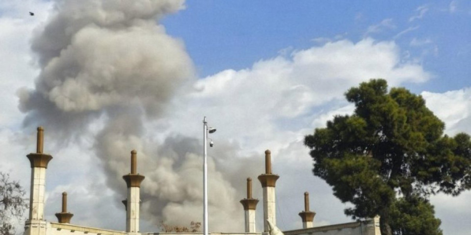 Totalni haos u Bahreinu: Pogođena glavna američka baza, Iran udario tamo gde najviše boli! (VIDEO)