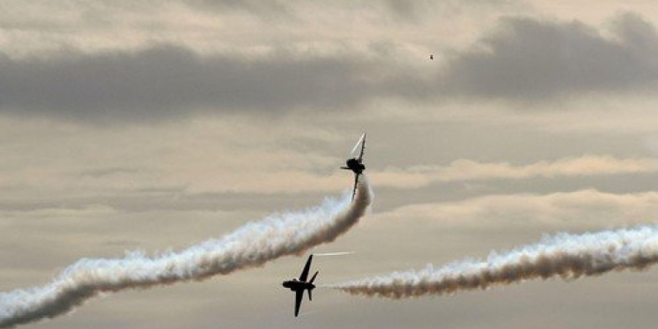 Šta smera London? Ministar Hili odbio da isključi britansko učešće u bombardovanju Irana!