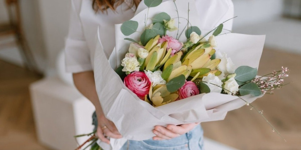 Cveće koje nikako ne treba poklanjati za 8. mart: Mnogi greše, a privlači nesreću i tugu