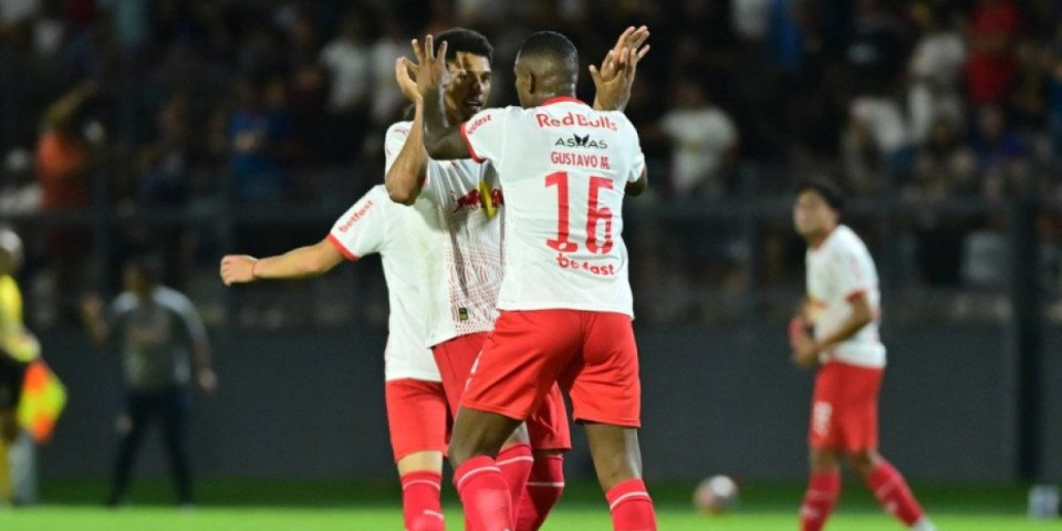 Klub hitno reagovao! Fudbaler dobio 12 mečeva suspenzije zbog šokantne izjave posle poraza (FOTO)