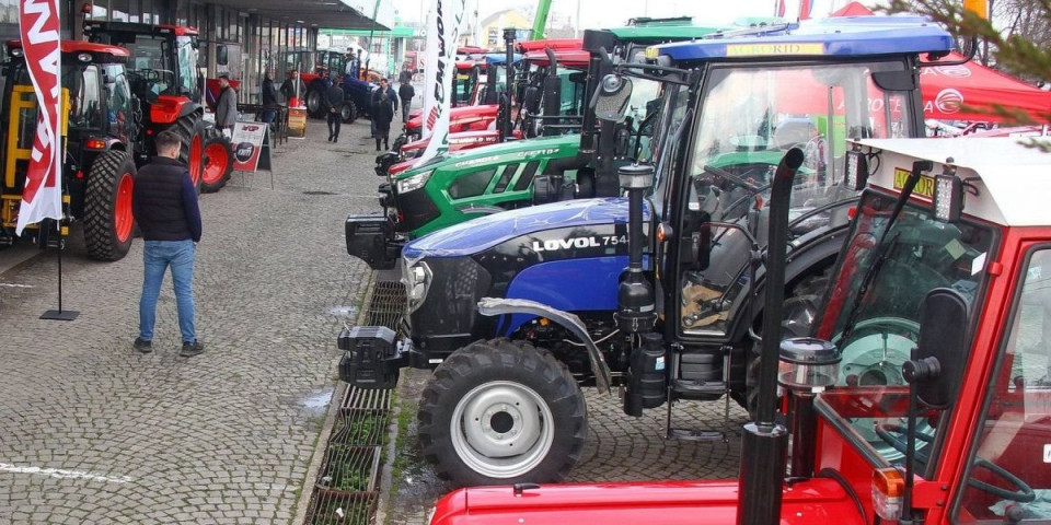 Kineski traktor osvojio srca Srba: Evo koliko košta