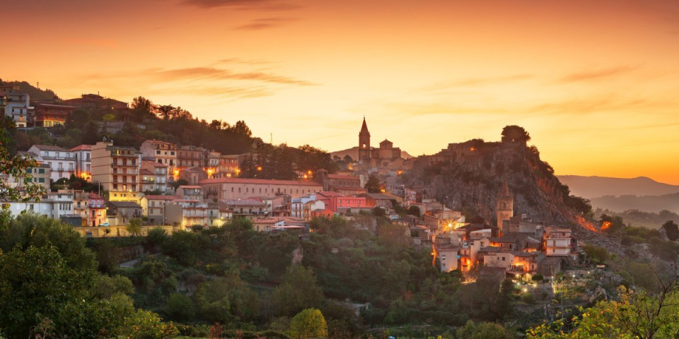 6 gradova koje mnogi smatraju najsvetijim: Tamo gde je vera najbitnija (FOTO)