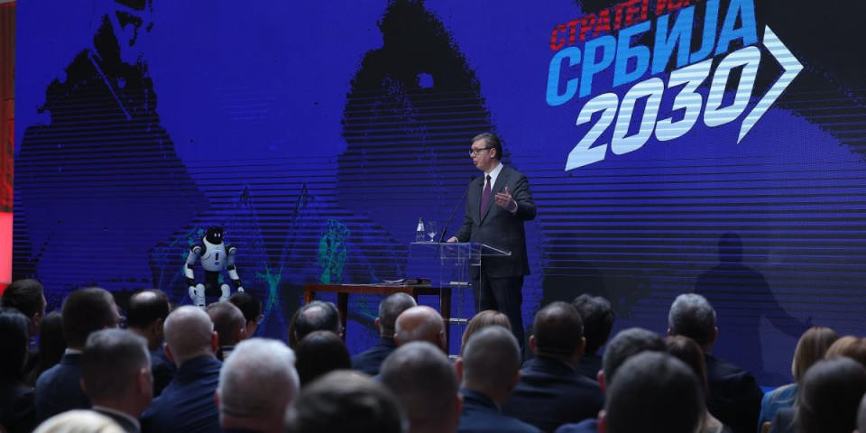 Robot otvorio predstavljanje nacionalne startegije "Srbija 2030": Ovim rečima se obratio prisutnima (FOTO/VIDEO)