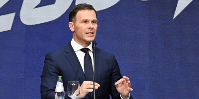 Brutalan odgovor! Mali: Nikezić je u bunilu grčevite borbe da se vrati na vlast, prespavao period preporoda Srbije  (FOTO)