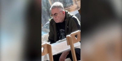 Mima Karadžić ostavio 35 godina mlađu, pa našao novu devojku: Sad progovorio o svadbi