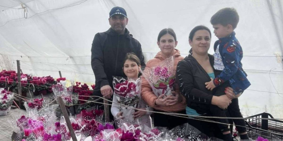Veliki gest proizvođača iz Vranja: Za 8. mart obradovao onkološke pacijenkinje (FOTO)