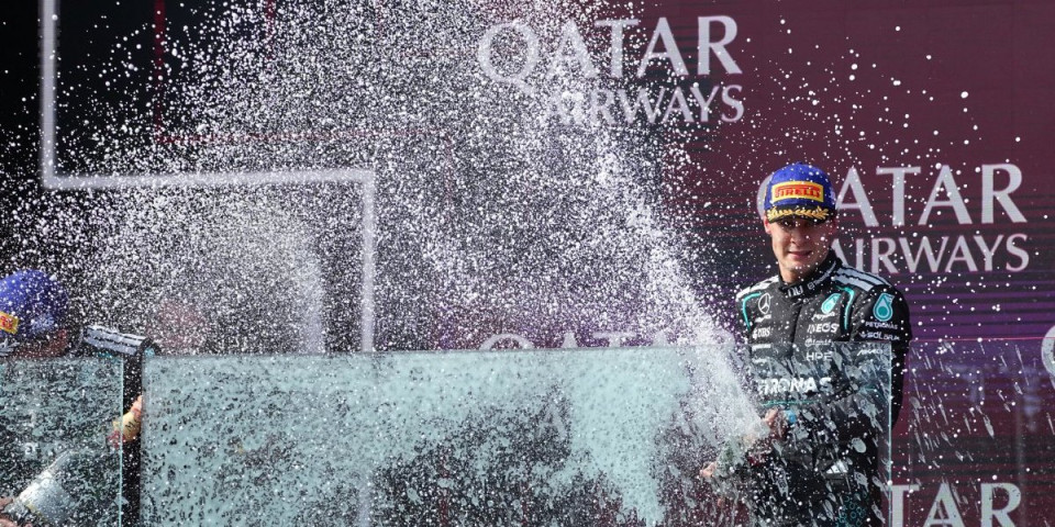 Uuuuuu - Džordž Rasel u transu, konkurenciji očitao lekciju (VIDEO/FOTO)