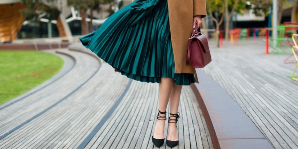 Ovakve suknje nikada ne izlaze iz mode: Večni komad garderobe koji su naše bake nosile