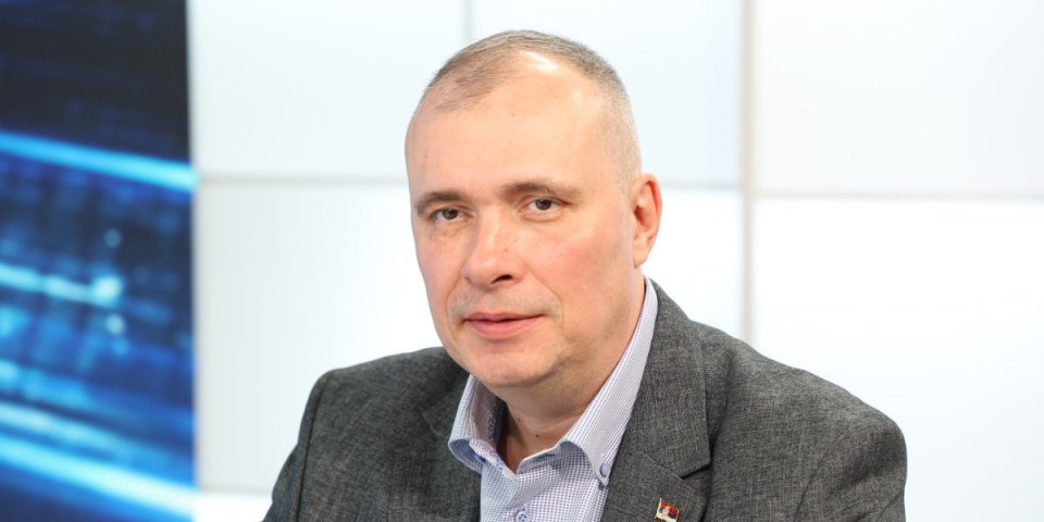 "U sredu sa Bojanom Bilbijom" - Novi radijski format koji može i da se gleda