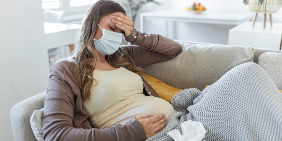 Čekaonice u domovima zdravlja krcate: Na udaru trudnice - Ovo su prvi simptomi zaraze