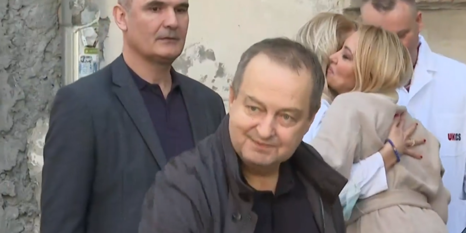 Dačić izašao iz bolnice: Ministar izgovorio samo ove dve rečenice