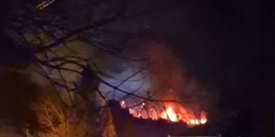 Izbio ogroman požar: Plamen se vidi sa velike udaljenosti (VIDEO)