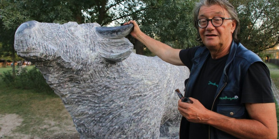 Od Iskona nema tvrđeg bika u Srbiji! Čuva ulaz u rezervat prirode, bukvalo je neuništiv