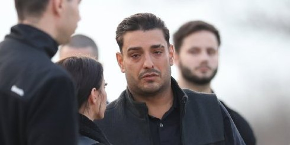 "Darka je poterala užasno loša sreća": Pevač o tragediji porodice Lazić