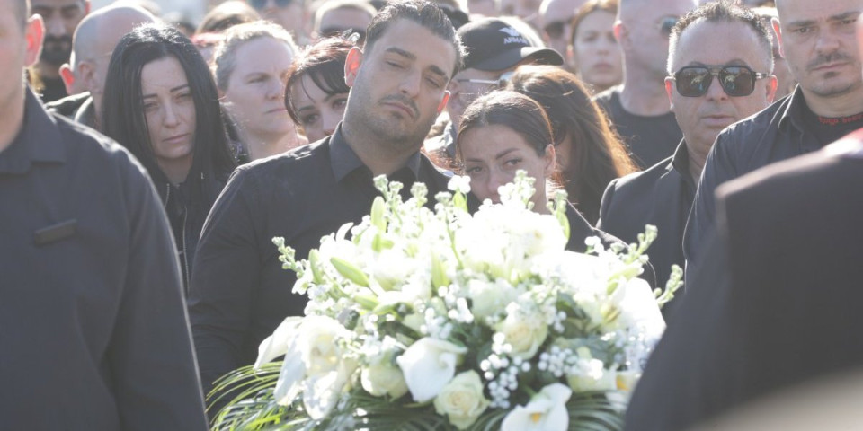 "Ne dozvoli nikome...": Novo oglašavanje Darka Lazića nakon porodične tragedije