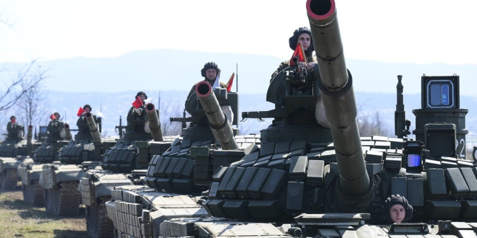 Grmljavina sa Rujnika: Ovako se srpski oklopnici spremaju za očuvanje mira na braniku otadžbine (FOTO)