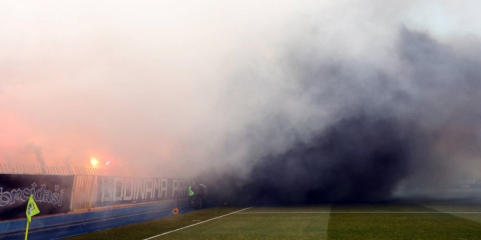 FSS održao sastanak povodom pirotehnike i bezbednosti na stadionima - Evo koji su naredni koraci