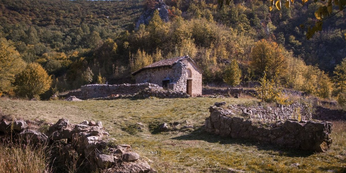 Namasija je okružena netaknutom prirodom 