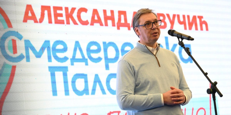 Opsesija Vučićem! Blokaderski mediji bi da zabrane predsedniku Srbije da se bave politikom: Smeta im sve što radi (FOTO)
