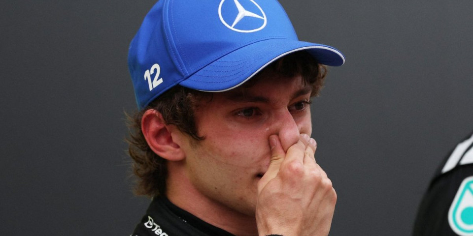 Čudo iz Italije: Prva pobeda Kimija Antonelija, plakao kao dete (VIDEO/FOTO)