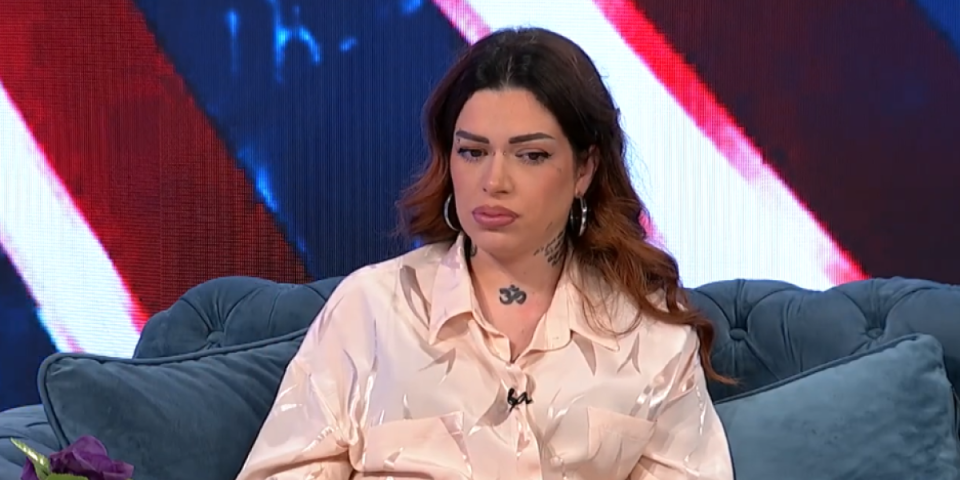 "Cela leva strana mi nije dobro, od muke sam pojela nokat": Pevačica zabrinula poslednjim oglašavanjem