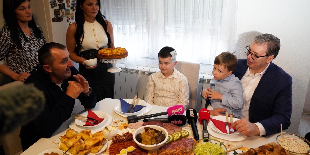 Porodica Knežević i predsednik Vučić