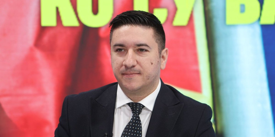 "Isto rade kao Milo!" Dajković bez dlake na jeziku za Informer TV: Na vlasti su izdajnici koji udaraju na Srbe! (VIDEO)