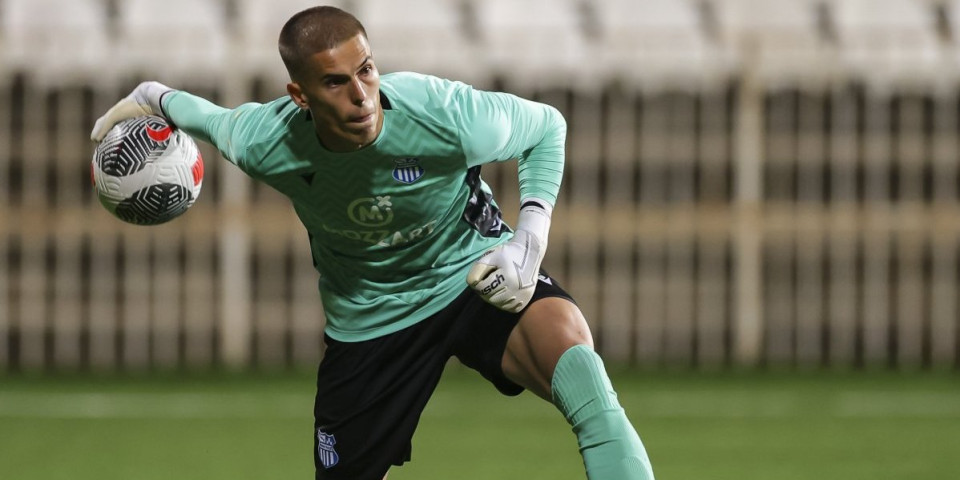 Golmane, pa gde si krenuo? Neviđena glupost čuvara mreže "romantičara" o kojoj bruji Srbija (VIDEO)