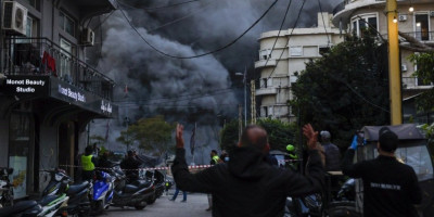 Rat se preliva na još jednu zemlju: Žestok napad na američku ambasadu!