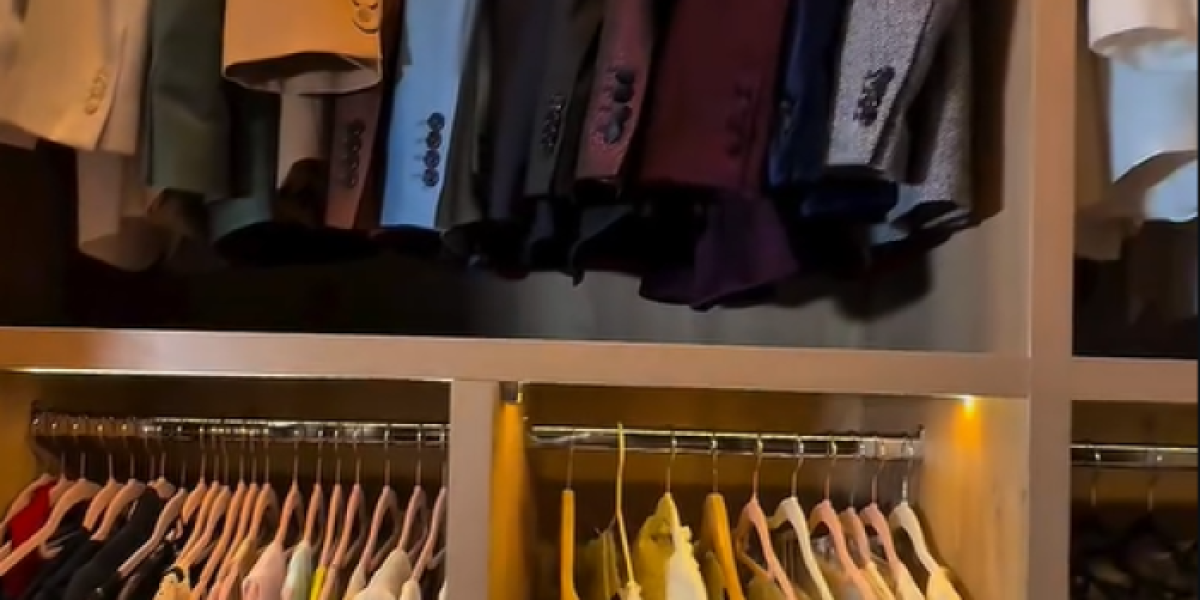 Garderober Aleksandre Vasković