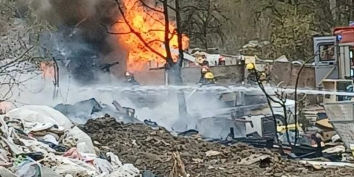 Ostatak zapaljenih baraka