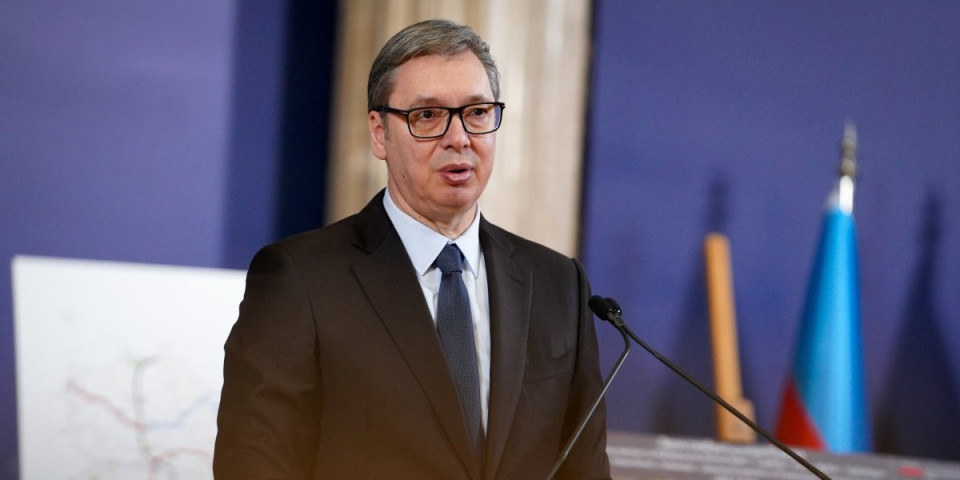 Au, da li je ovo moguće?! Blokaderi sada tvrde da su ljudi širom Srbije čipovani, hitno se oglasio predsednik Vučić(VIDEO)