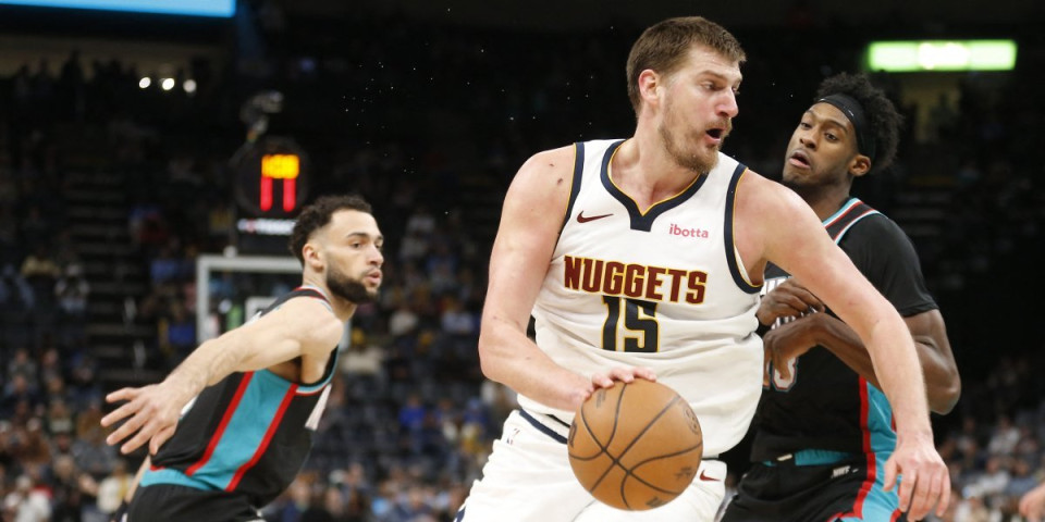 Jokić hitno ovo mora da uradi: Izgubio je 10 lopti, trener mu poslao poruku