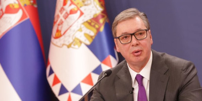 Obraća se Vučić: Predsednik Srbije govori o gorućim temama z