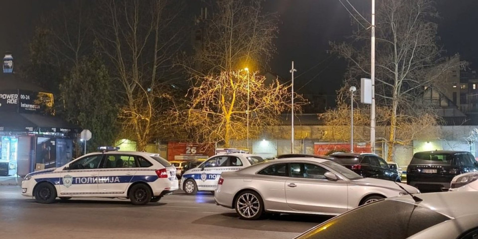 Sve vrvi od policije! Prve fotografije sa mesta pucnjave na Novom Beogradu: U toku potraga za napadačem