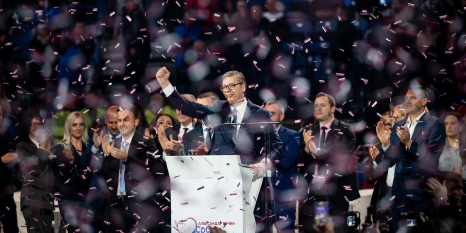 Srbija je danas snažnija u vojnom pogledu nego ikada pre - Vučić poručio: "Hoću da deca planiraju svoju budućnost ovde"