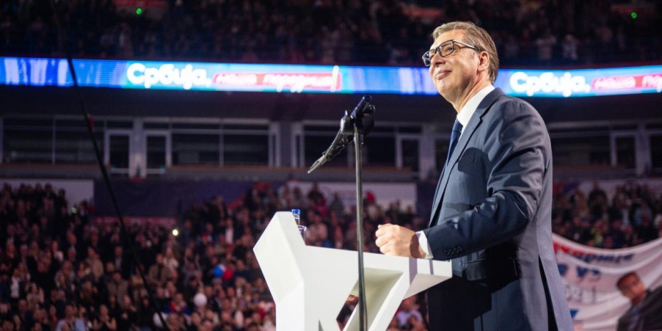 Prosečna plata 1.700 evra, penzija 750! Vučić objavio plan: "To je ono što nudimo građanima Srbije"